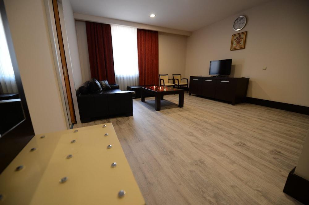 Arsan Otel كهرمانماراس المظهر الخارجي الصورة